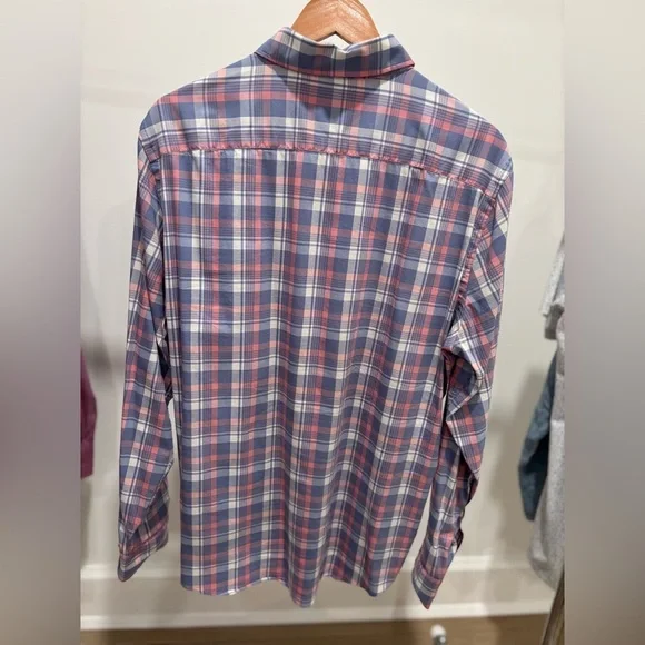 Faherty Brand Movement Button Down - Picture 2 of 2